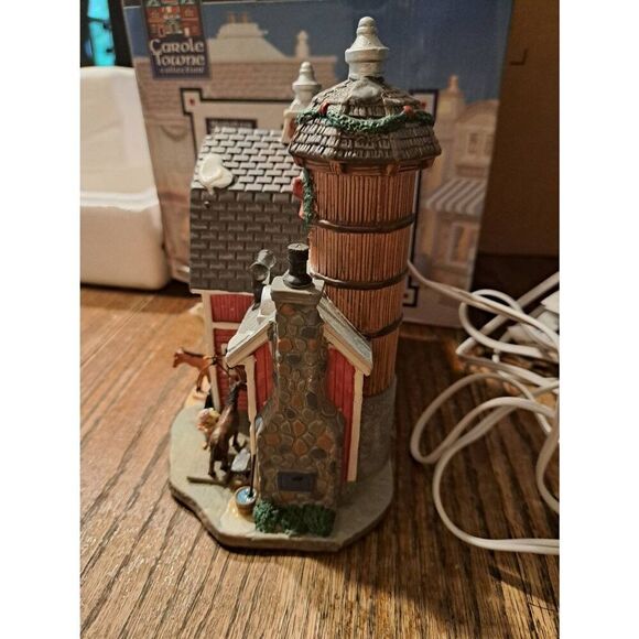 Lemax Robinson Stable Porcelain Light-Up Christmas Holiday Village Building 2008 - Picture 9 of 11